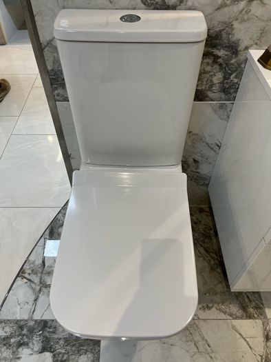 Ex Display Orca Fully shrouded Toilet