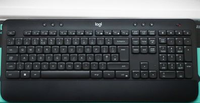 Logitech Advanced Wireless Keyboard K545