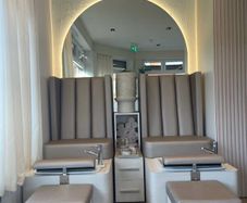 800 each REM Pedicure Station & Stools included