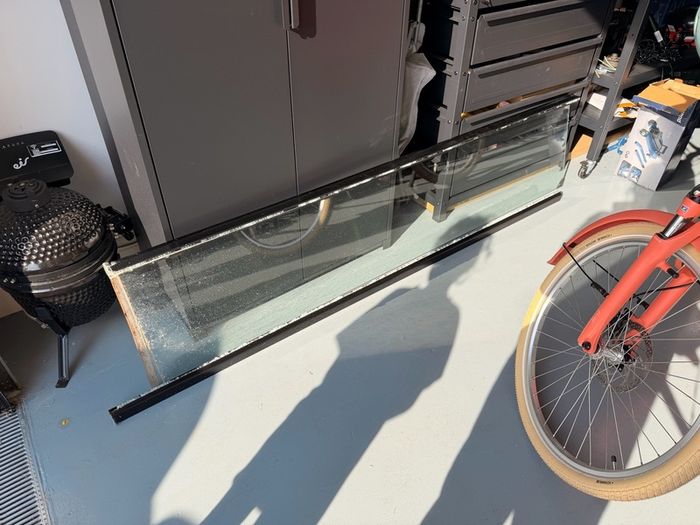Bath screen flipper panel