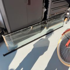 Bath screen flipper panel