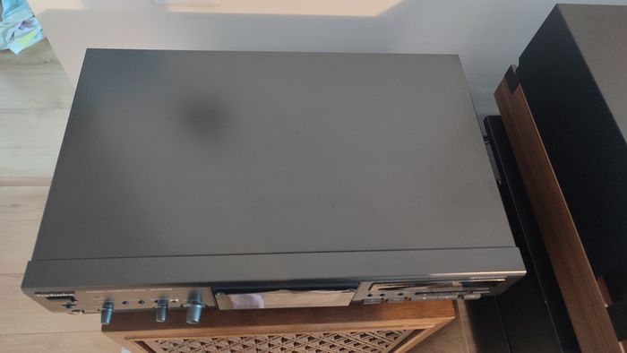 3 HEAD Technics RS-BX 646 tape deck. Like new, cleaned.