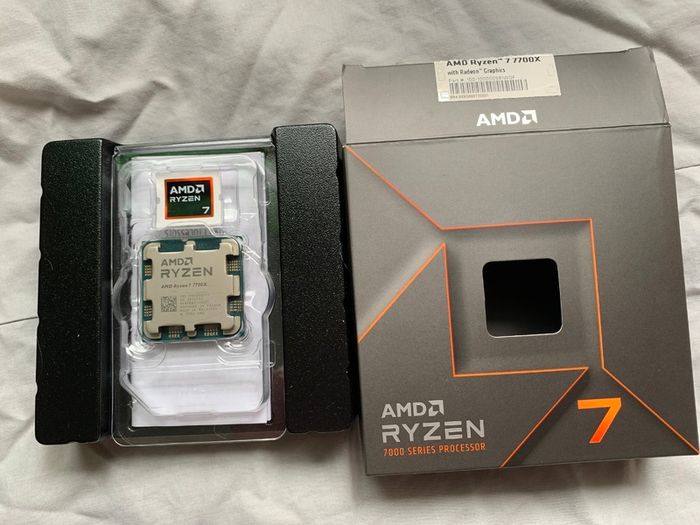 AMD Ryzen 7 7700X Desktop Processor