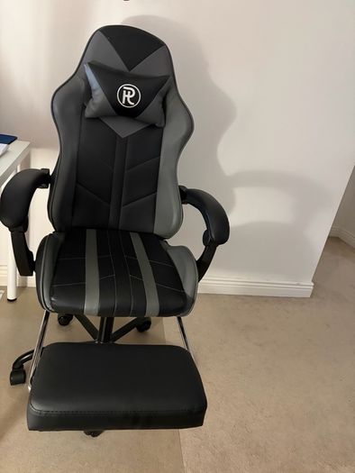 office chair / gaming chair