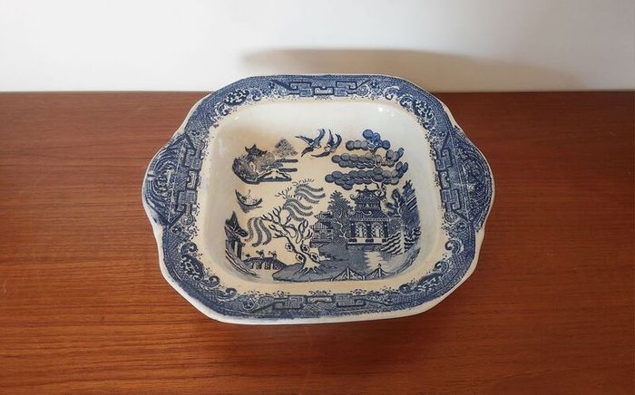 Lovely Blue and White Transferware Willow Pattern Lidless Open Vegetable Dish, Unknown Maker, Most Likely Staffordshire Made