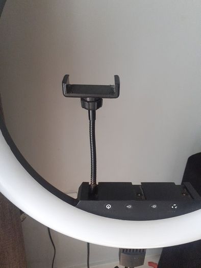Ring light