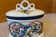 vintage Elizabeth Arden Palais de Versailles porcelain lidded trinket jar