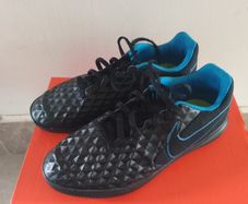Tempo Nike astro shoes