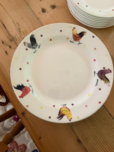Dinner service set