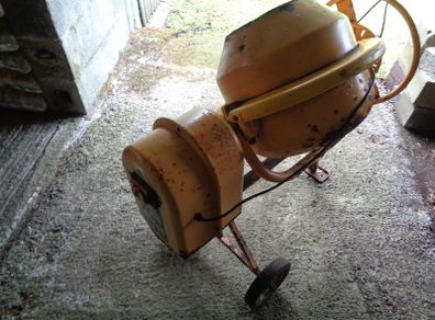 Cement electric mixer (clarke)