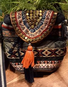 Accessorize small bucket bag