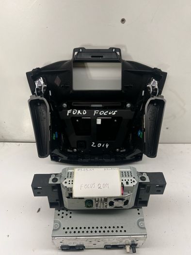 2014 Mk3 Ford Focus Radio Cd Player Unit  With Screen And Controls Sony A2l11b3s