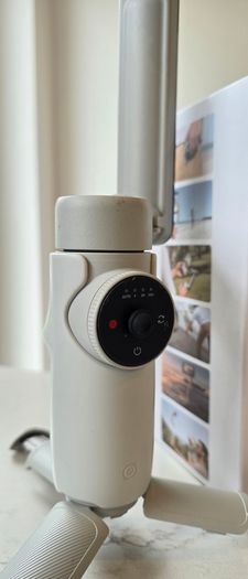 insta360 flow smartphone stabilizer