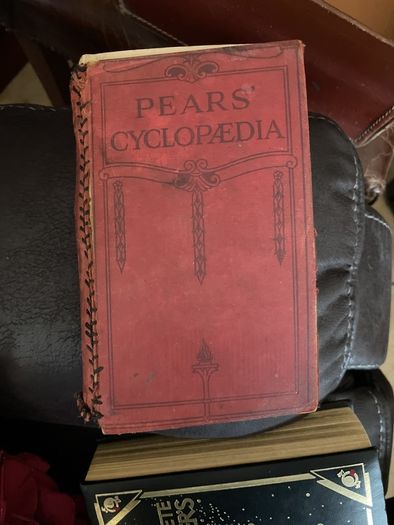 Pears Cyclopaedia 51st (Fifty First) Edition