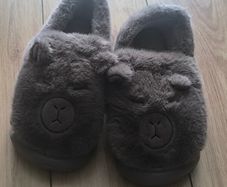 Brand New Cute Fluffy Bear House Slippers (Size 40-41 / EU 40-41)