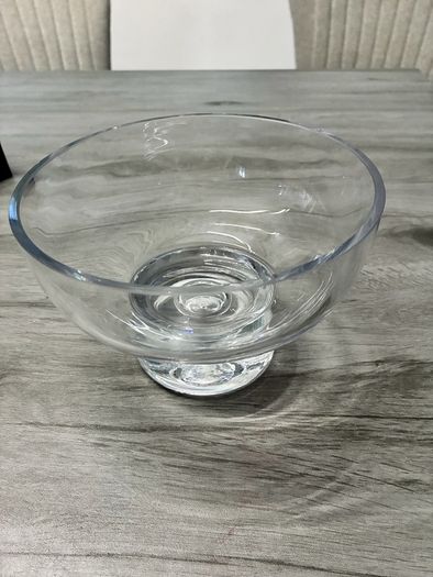 Glass Pedestal Bowl With Decorative Air Bubble  17cm x 12cm