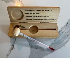 Vintage wine thermomter