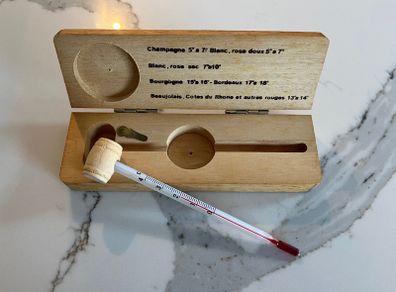 Vintage wine thermomter