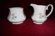 1960's "SADLER" Milk Jug &amp; Sugar Bowl Set.