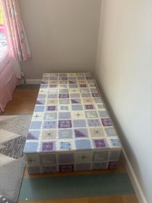 Single bed base