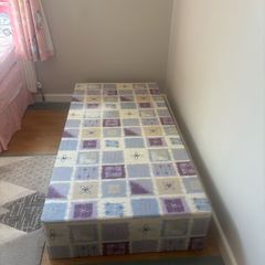 Single bed base