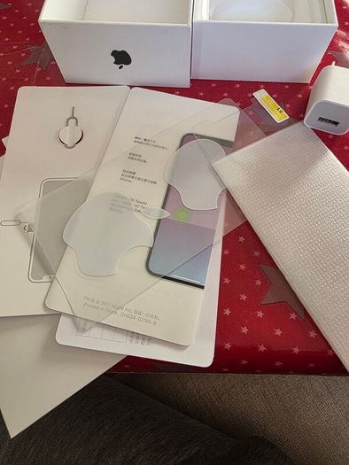 iPhone X empty box