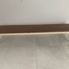 Bench seat for dinning room or kitchen.