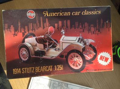 Vintage Airfix 1914 Stutz Bearcat model kit 1/25 scale - 1978