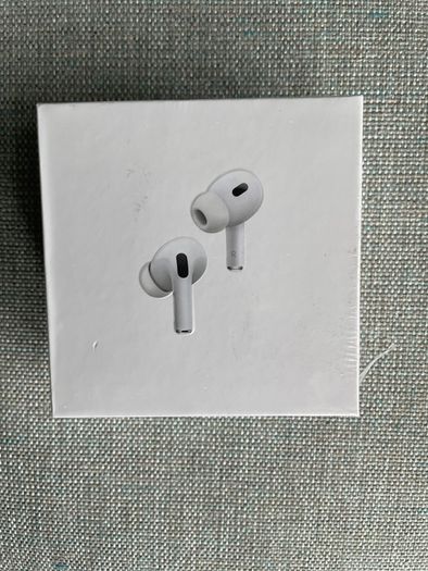AirPods Pro2nd Generation with MagSafe Charging Case