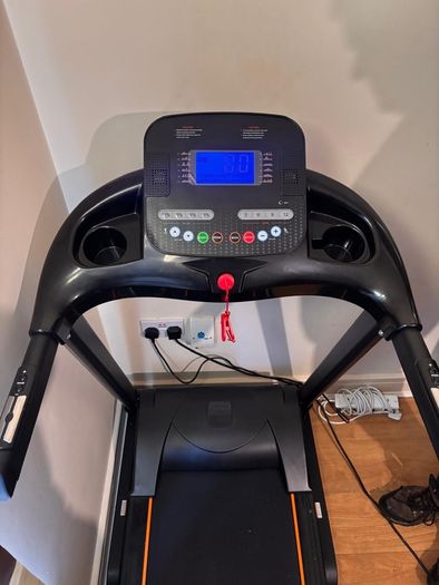 cross trainer and treadmill