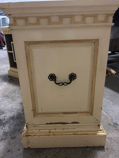 Indian style lockers