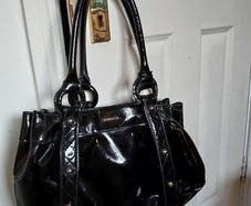 MEXX large glossy shoulder bag