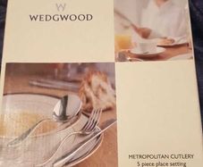 Wedgewood Metropolitan 5 Piece Cutlery Set