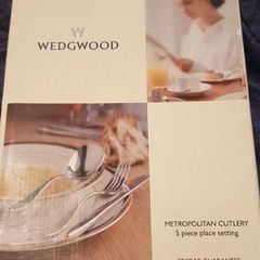 Wedgewood Metropolitan 5 Piece Cutlery Set