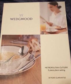 Wedgewood Metropolitan 5 Piece Cutlery Set
