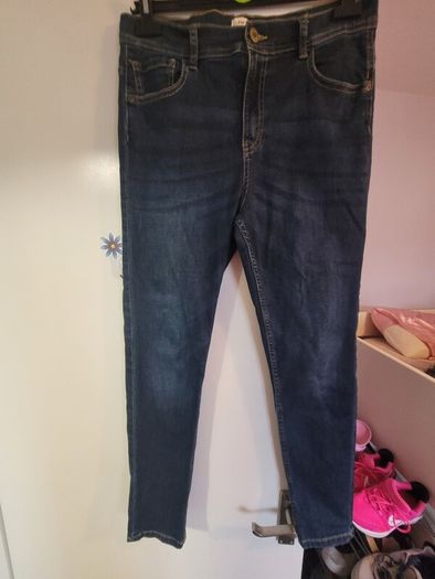 girls F&F jeans