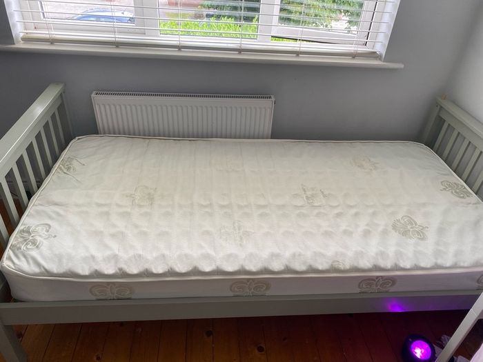 single bed