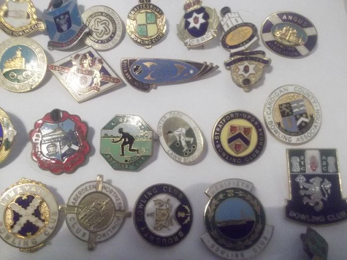 42 vintage enamel bowing badges