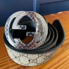 Belt. New. Unwanted gift. Made in Italy