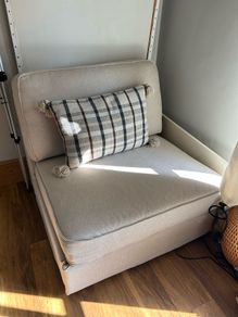 Large armchair single bed pullout