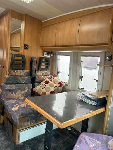 NI 2003 Hobby 600 2.8 TD 4 Berth Rear-Fixed-Bed