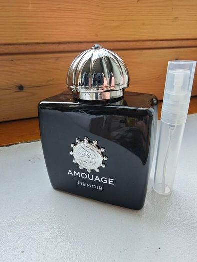 Amouage Memoir Woman sample