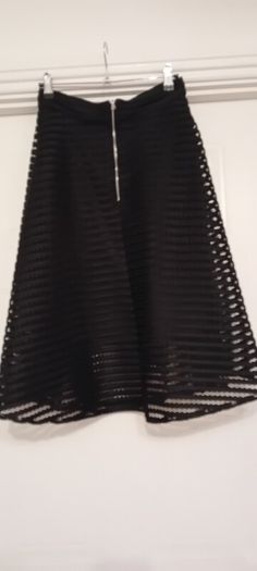 Ladies Elegant Skirt Size 8-10