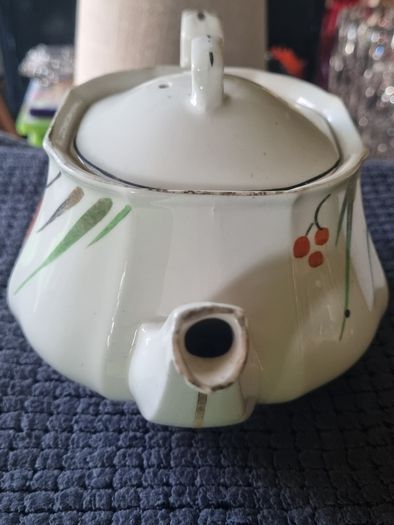 Grindley (W.H. Grindley & Co.) Art Deco teapot