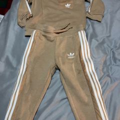 Boys adidas tracksuit 18/24 mths new never worn