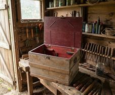 really nice old tool chest....