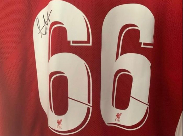 BNWT Liverpool 19/20 Premiership Original winning NB jersey signed by TAA