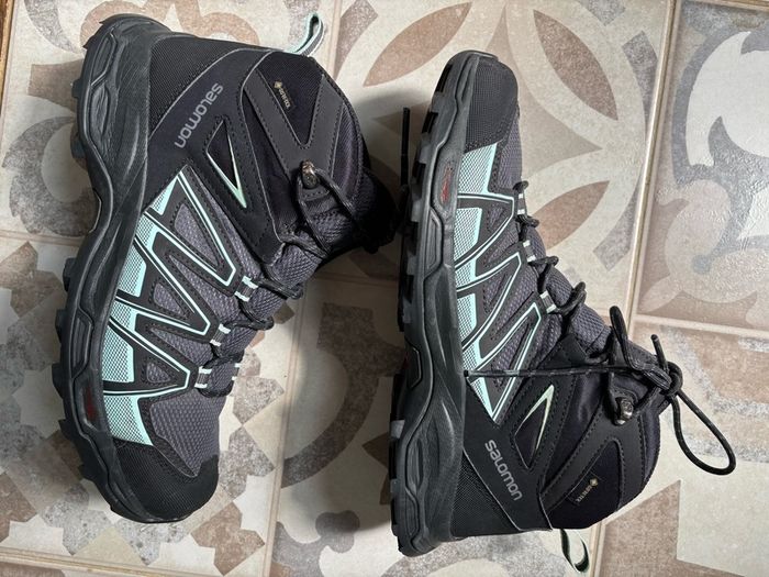 Salomon X Radiant Mid GTX Women Hiking Shoes