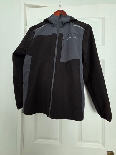 xl kids monterain tracksuit