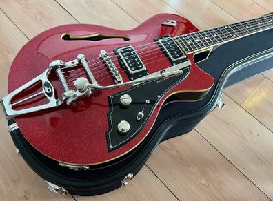 Duesenberg Starplayer TV red sparkle